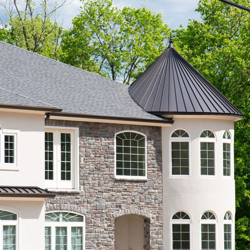 asphalt shingle roof